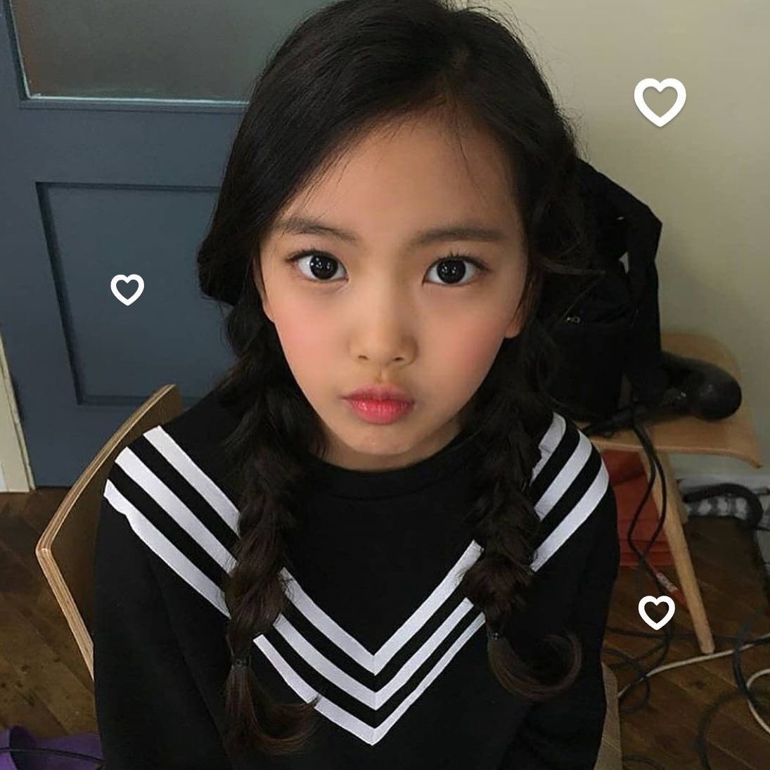 amorrmanet's tweet photo. 오늘은 어린이날 혜인이 세상 ´͈ ᵕ `͈ ♡ https://t.co/SbbD5sYiww