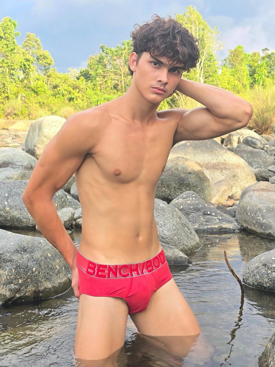 Palaweño Hunk 💪🏼 Toby Schimmel 🔥