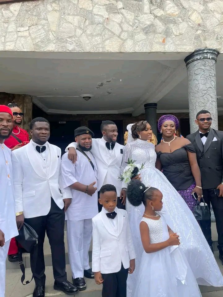 ChidubemEd13607's tweet photo. CONGRATULATIONS &amp; HAPPY MARRIED LIFE TO U prophet Rolex🎉🎉🎉🎉 https://t.co/ha4NXVskhN