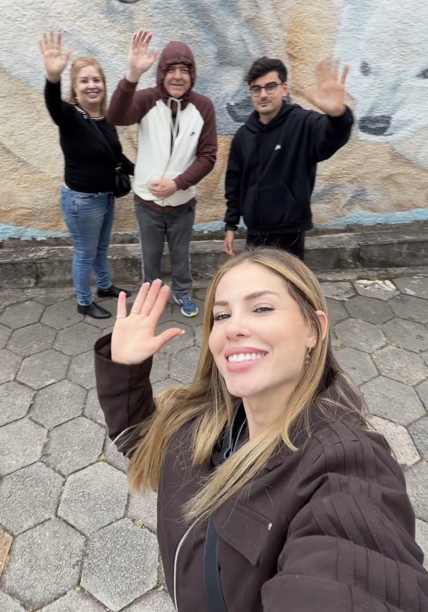 qgsaorycardoso's tweet photo. 📸| Saory acabou de liberar um vlog incrível mostrando tudo do passeio de ontem no aquário de São Paulo! 🐠✨ 
Corre lá pra assistir, já deixa seu like e comente bastante. 

Link: https://t.co/jTu42gr85Y https://t.co/lOzswPG9Wp