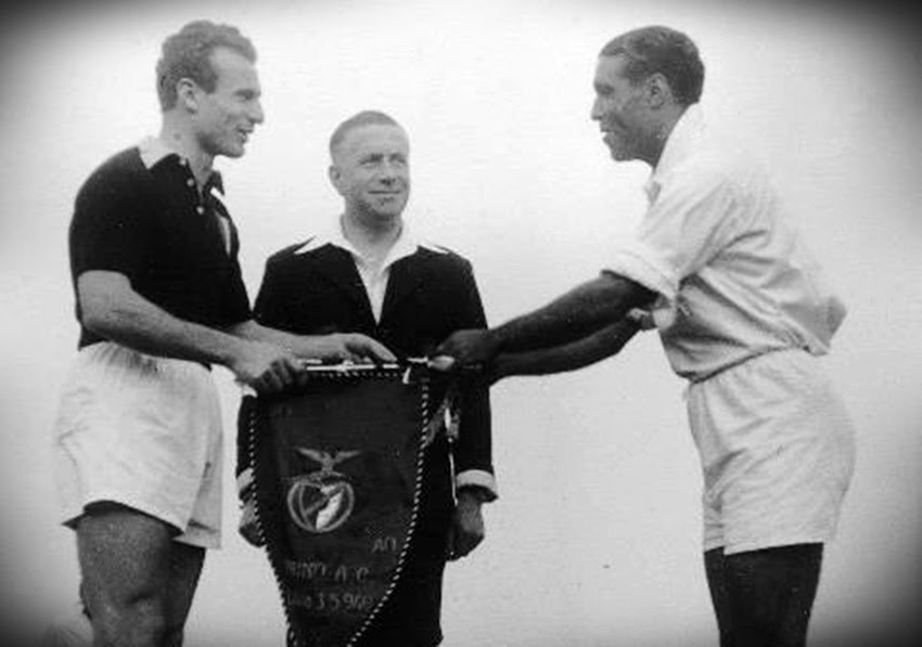 rapazesgp1904's tweet photo. 77 anni di Superga 🖤
77 anos da tragédia de Superga 🖤
4 Maggio 1949 - 4 Maggio 2026
Il Benfica non dimentica ❤️
Onore al Grande Torino 🐂🤝🏾🦅
@SLBenfica @_torinofc1906 https://t.co/UxUwzgFbEx