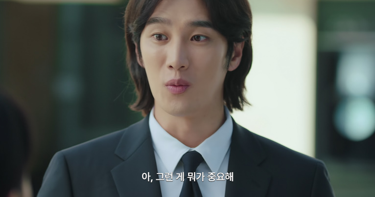 늘 tweet media
