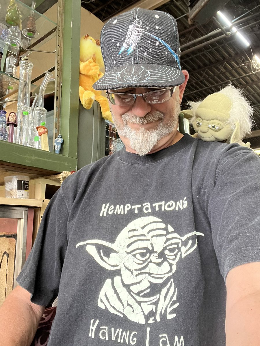 Hemptations's tweet photo. May the Fourth Be With You https://t.co/Q6OOCLeOnZ