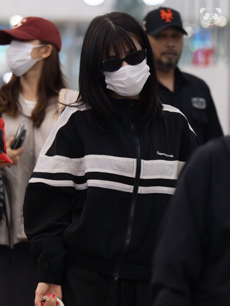 littlepanda0419's tweet photo. 260504 
KUL 출국 
- 
@Apinkpcr 
#에이핑크 #apink #초롱 #初瓏 #parkchorong https://t.co/wHcQ3J0Maz