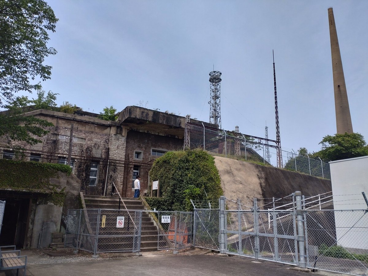 banz111's tweet photo. 今日は雲仙普賢岳の災害跡、長崎平和公園と原爆資料館、針尾送信所、佐世保バーガー、生月島と長崎県内を中心に走りました。これで初めての九州ドライブ終了です。山口県に入ったところで仮眠します。あと1000キロ。 https://t.co/1HnOhEL3Mi