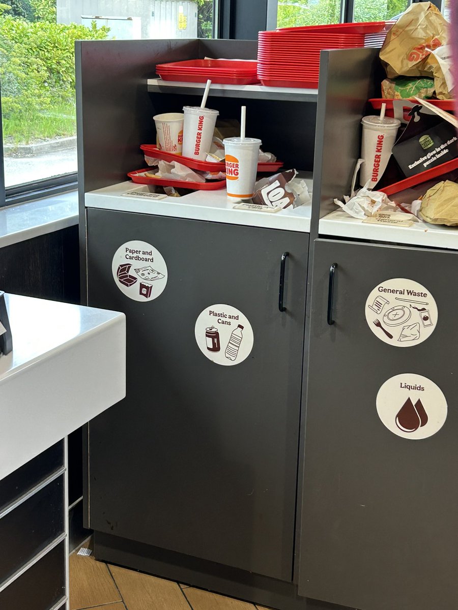 Cowell_Jenny's tweet photo. @BurgerKingUK your Leicester Meridian store was an absolute disgrace when we walked in this afternoon. What happened to standards of cleanliness? https://t.co/6LG0gdyWMf