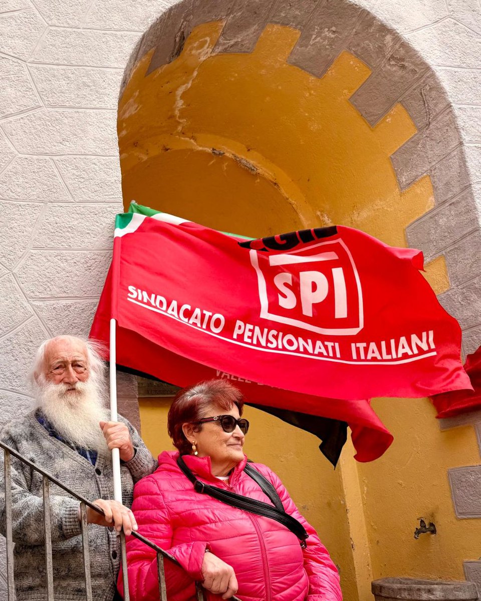 spiaosta's tweet photo. 🔴 1° Maggio a Verrès.
CGIL, CISL, SAVT e UIL riuniti per ribadire il valore del lavoro dignitoso, tra nuove sfide e diritti da tutelare.
👉 Per SPI CGIL Valle d’Aosta il lavoro deve restare una certezza. https://t.co/e4QDAF8fy6