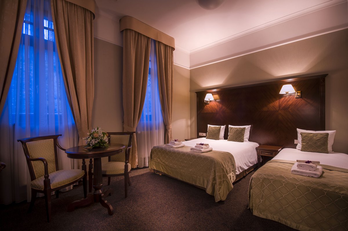 eventime_info's tweet photo. Zorganizuj event pod ziemią! ✨ Kopalnia Soli „Wieliczka” i Hotel Grand Sal**** – wyjątkowe miejsce na konferencje, wesela i eventy do 700 osób. #eventime #eventimeinfo #eventy #konferencje #wesele https://t.co/dTa2MEUrfy
