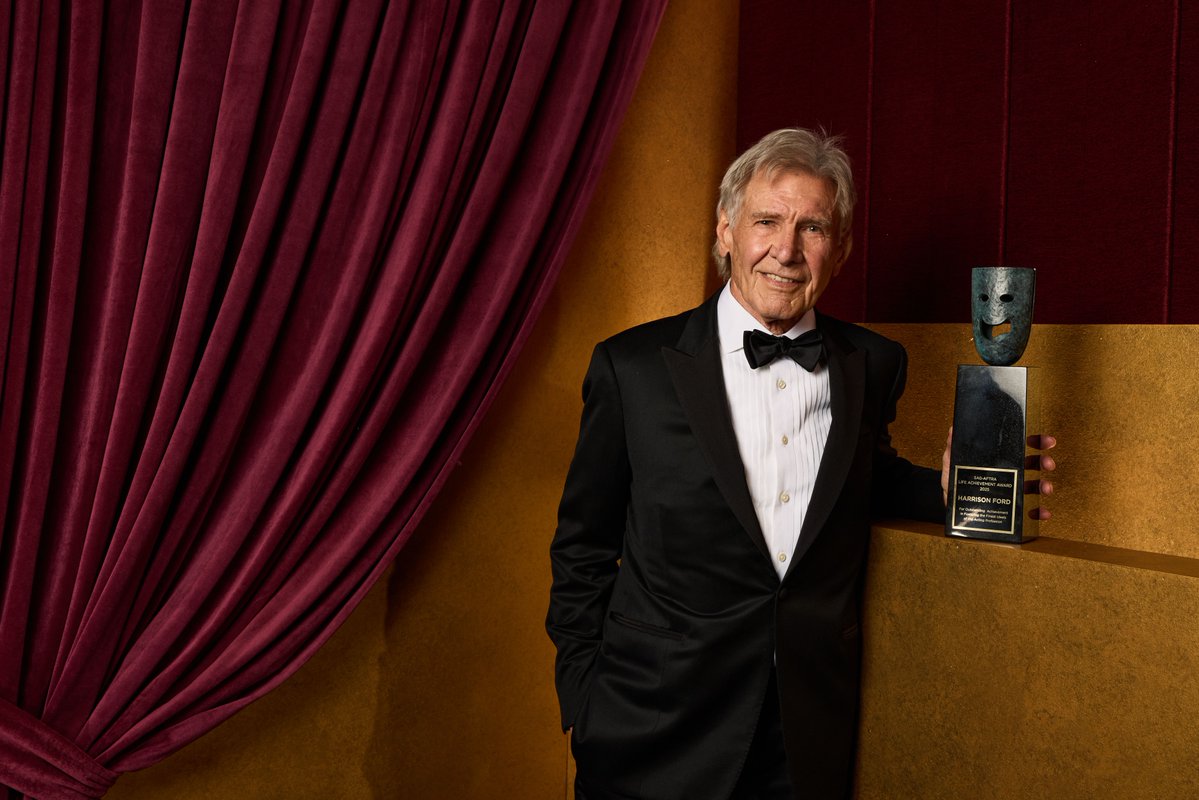 You don't need to tell #HarrisonFord the odds, he's already a SAG-AFTRA Life Achievement Award honoree. 😉 #MayTheFourth be with you! #StarWarsDay
