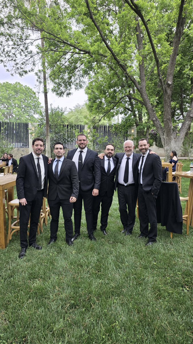 CarlosPalomoF's tweet image. 🎩#wedding …