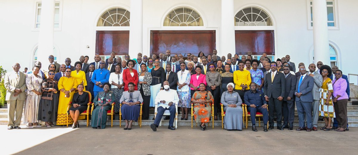 Hon Mwesigye Frank tweet media