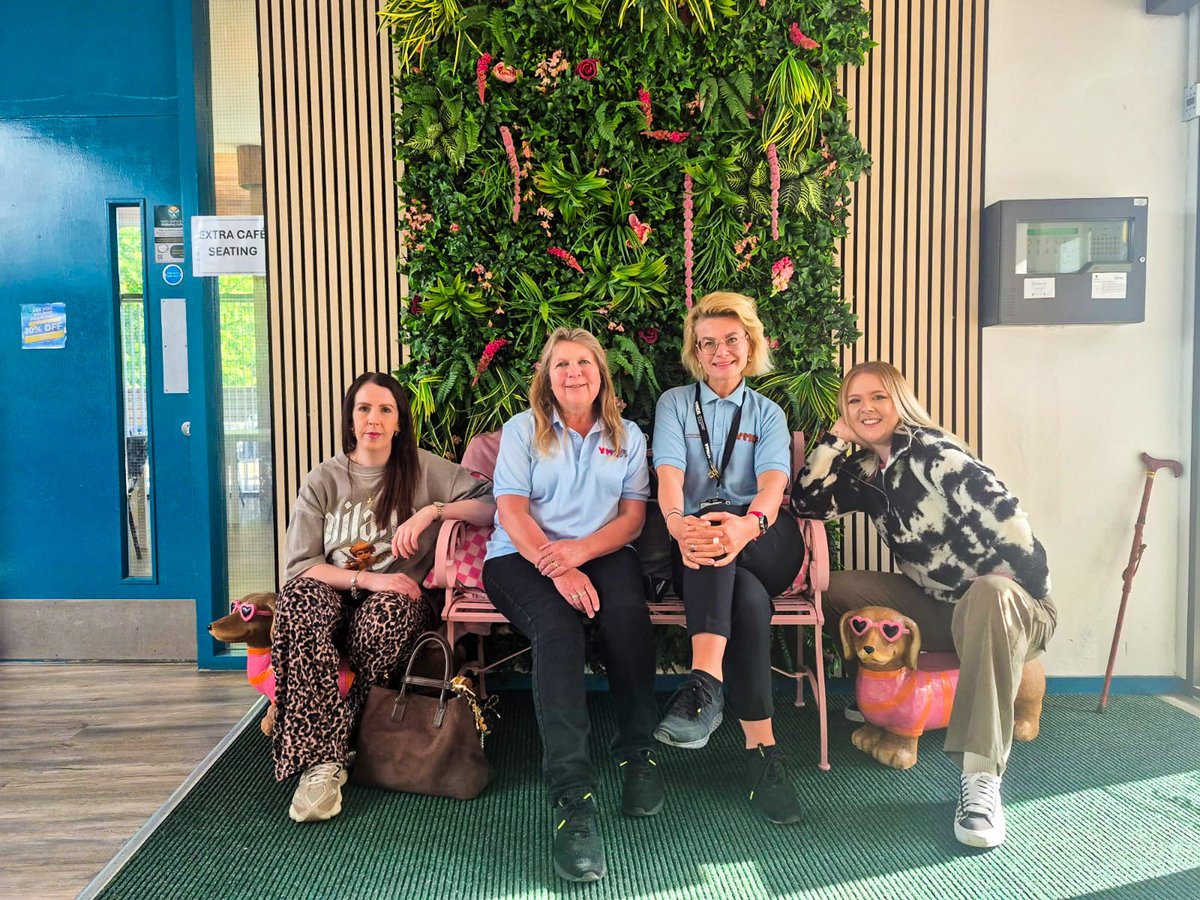 ymcans's tweet image. Swapped our usual setting for something a little different 🌿

Last week’s housekeeping meeting took us to Westport Lake, finishing up with great conversations at Westport Lake Café ☕

A change of scenery, fresh perspectives, and stronger team connections

#YMCA
