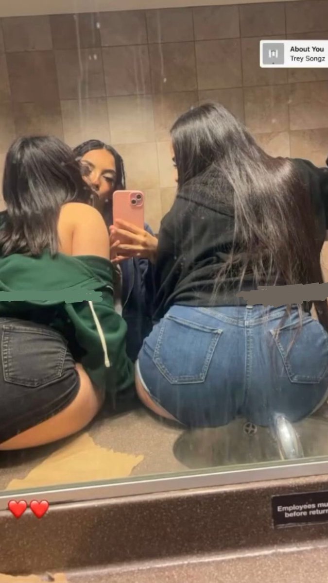urfavxo11's tweet photo. Repost if you love sluts like us dadda 🥰
#horny #slut #booty #pytt https://t.co/hFY5xV6zRS