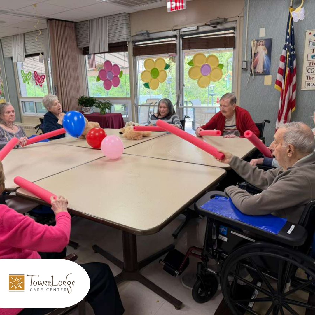 TowerLodgeCare's tweet image. Grins, laughter, and a balloon in the air, sometimes the simplest games create the best moments. Our balloon toss brought out plenty of smiles today! 

#BalloonToss #FunAndGames #ActiveLiving #SeniorCare #HappyMoments #JoyInTheLittleThings #CommunityFun #MakingMemories #SmileMore