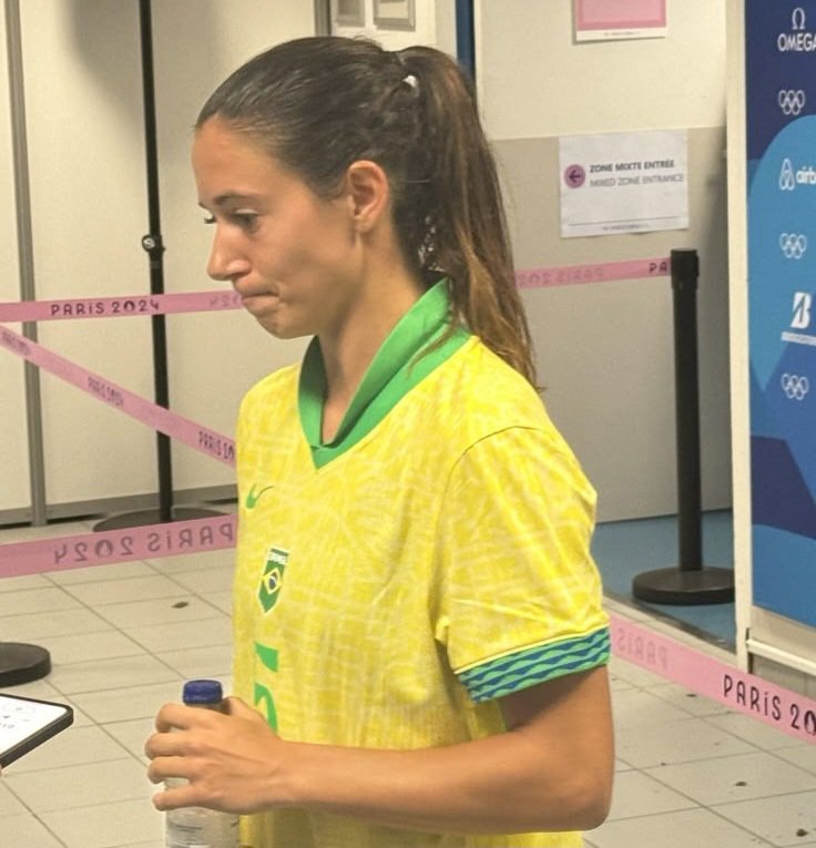esther ᶜʳᶠ (hetero pela aitana bonmatí) tweet media