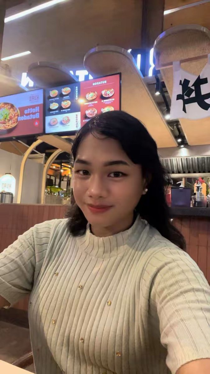 Adimahen03's tweet photo. flash trend 🌸 https://t.co/zH38PZ2VtJ