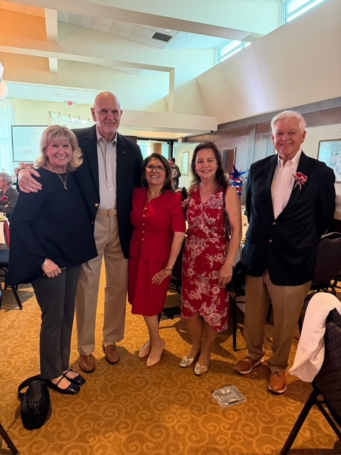 VetBizProject's tweet image. On 4/29, #VeteranBusinessProject had the honor of attending the “Strength and Honor” Luncheon hosted by Naperville Responds For Veterans.

We are proud to stand with organizations making a meaningful impact in the #Veteran #community. Thank you for having us!