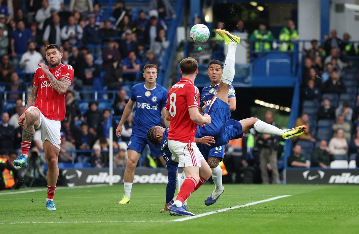 Premier League tweet media