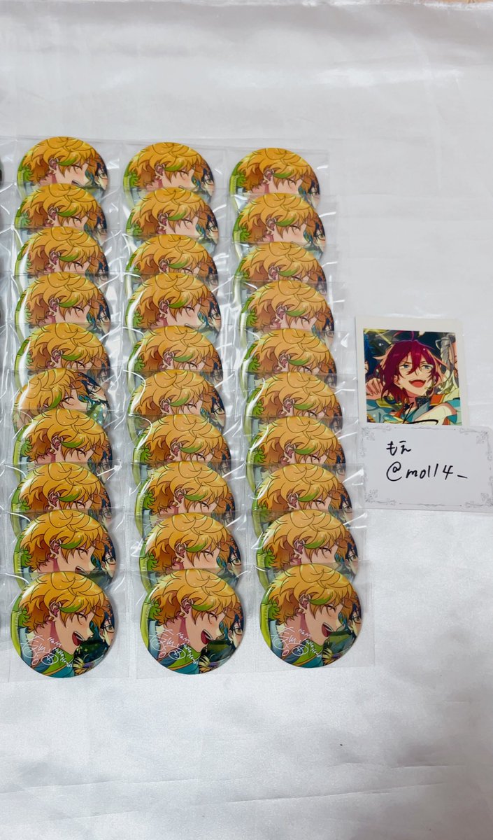 moll4_'s tweet photo. 【交換/譲渡】あんスタ 10周年 10th anniversary缶バッジ

求￤茨、（定価＋送料）

譲￤凪砂20、夏目17、宙30

宙は定価＋送料で譲渡可能。
まとめてのお取引優先、発送はGW明け。
お気軽にお声掛けください🙇🏻‍♀️ https://t.co/TK391zu6xQ