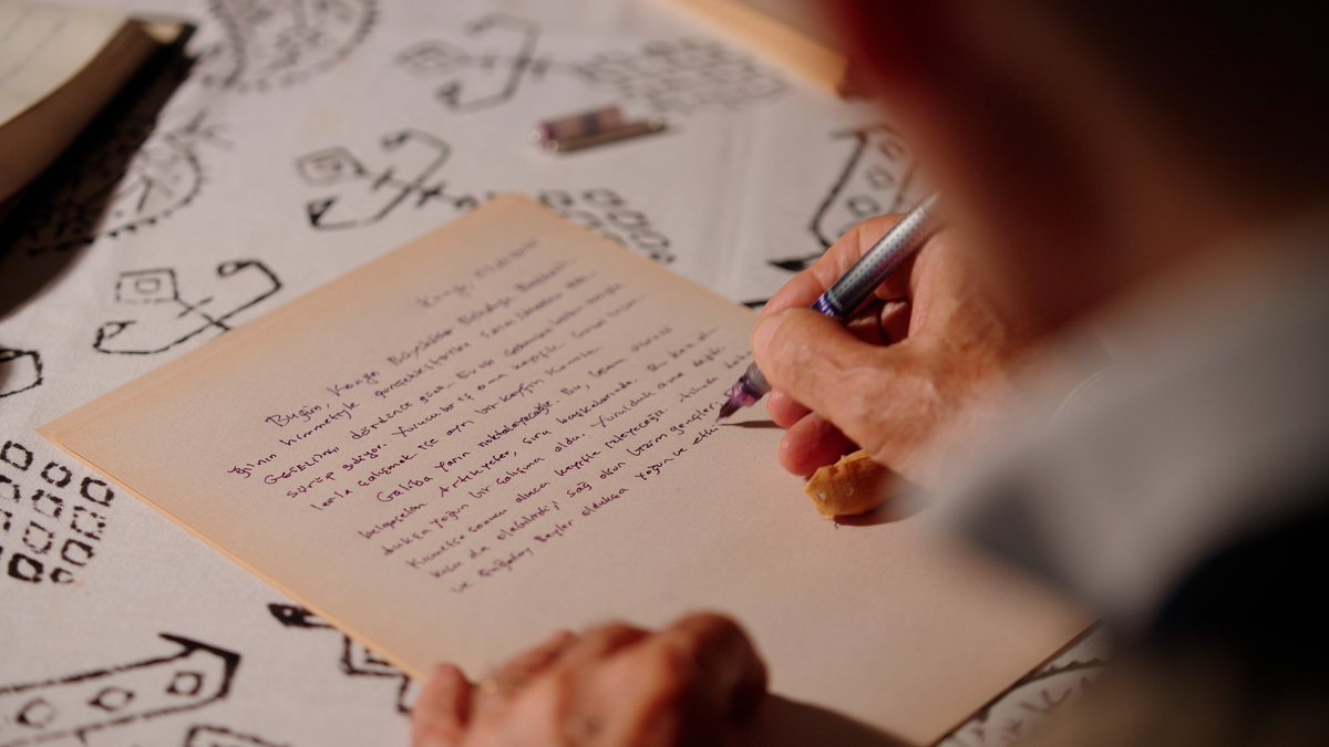 mefatihkayacik's tweet image. “Still from a documentary film about Saim Sakaoğlu”

Yapımcı: Sefa Akbulut
Yönetmen: M. Fatih KAYACIK
Görüntü Yönetmeni: Çağatay Çakal
Prodüksiyon: Runner Films Camera

#documentary #filmmaking #people #edebiyat