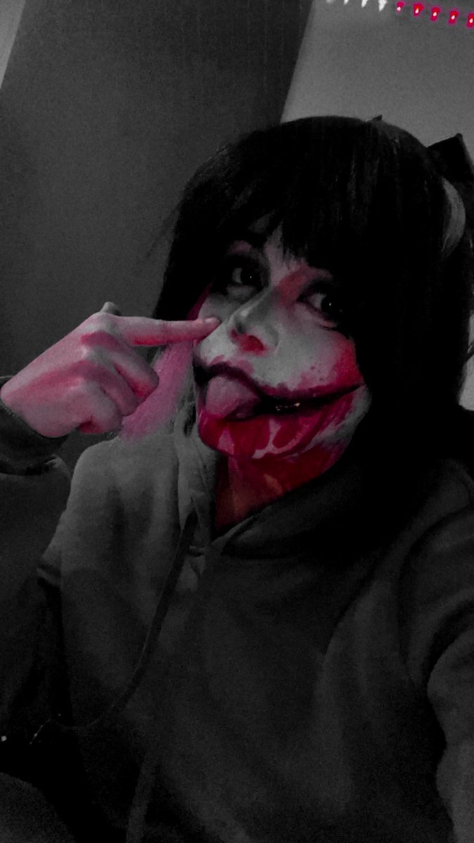 Memmyuwu's tweet photo. Muy feliz de hacer cosplay de un personaje que amo mucho 

#ninathekiller
#creppypasta 
#jeffthekiller https://t.co/VcEx7v6lO3