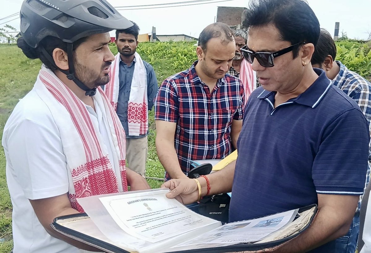 Oxyhunger's tweet photo. Oxyhunger Foundation Founder Pappu Ram Choudhary led a Mangrove Plantation drive for #ShaktiSankalpSafar.
Supported by: MYM Dibrugarh (Main, Pragati, Greater), Shri Raj Choudhary, President (MYM Purvottar), Cycling Club & Media.
#PappuRamChoudhary #OHF #SSS #ClimateAction #Assam https://t.co/216a7T2Kl5