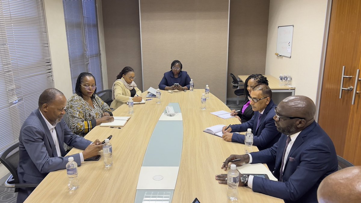 SADC_News's tweet image. 𝐒𝐀𝐃𝐂 𝐁𝐨𝐚𝐫𝐝 𝐨𝐟 𝐀𝐮𝐝𝐢𝐭𝐨𝐫𝐬 𝐂𝐨𝐦𝐦𝐞𝐧𝐜𝐞𝐬 𝟐𝟎𝟐𝟓/𝟐𝟎𝟐𝟔 𝐀𝐮𝐝𝐢𝐭 𝐨𝐟 𝐭𝐡𝐞 𝐒𝐞𝐜𝐫𝐞𝐭𝐚𝐫𝐢𝐚𝐭

The Southern African Development Community (SADC) Board of Auditors has officially commenced its audit of the #SADC Secretariat for the 2025/2026
