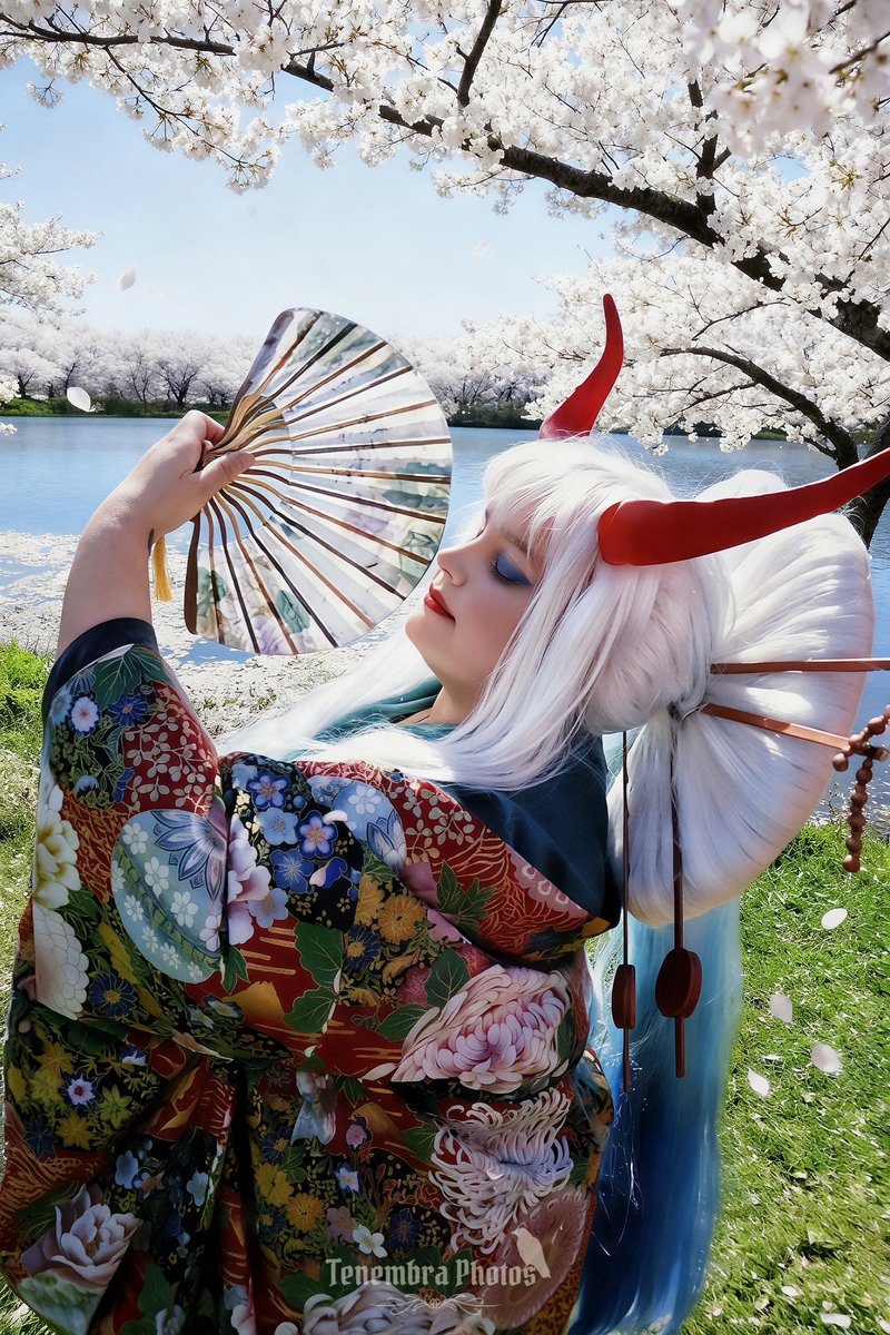 AndromedaNaara's tweet photo. // #Munday timeeeeeee ✨✨✨
Featuring my Oiran Yamato cosplay ✨🫶🏼 https://t.co/yixHSpyuEz