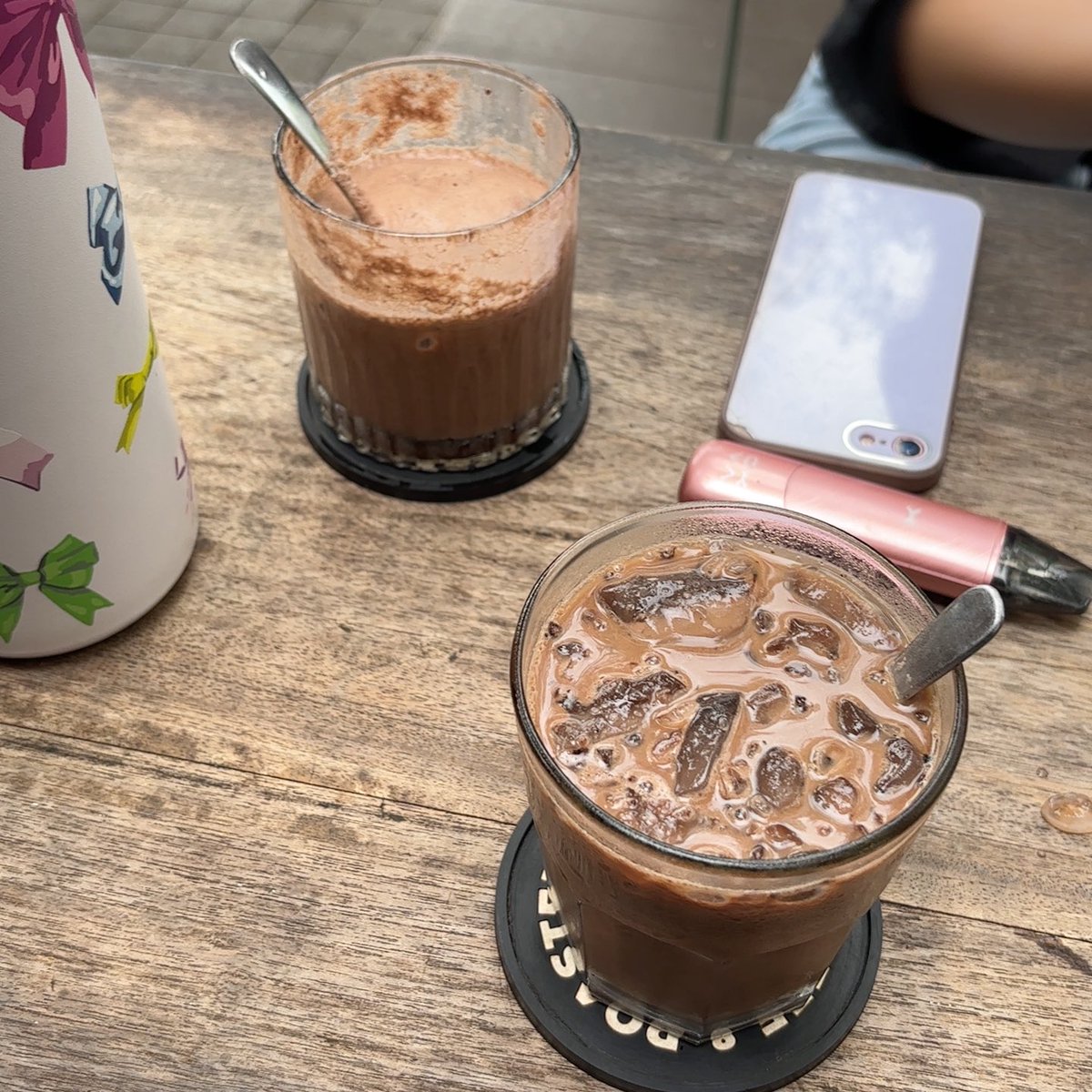 amleuu's tweet photo. tekoff🌴🍫 (beli tahu bulad dadakan) https://t.co/T9cLlK0yYI