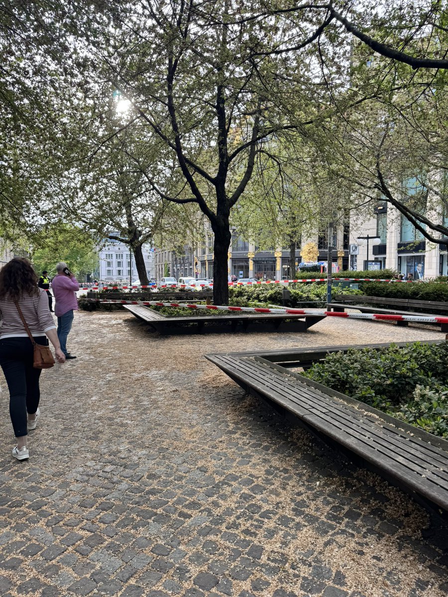 hardsoulgt's tweet photo. Amokfahrt in Leipziger Innenstadt mit mindestens 2 tödlich Verletzten #Leipzig https://t.co/tMl3S2jmVX