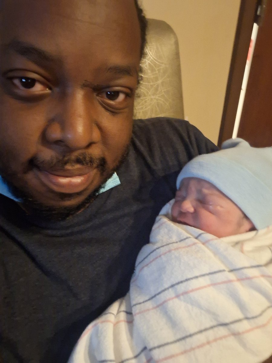 Softyheadjon31's tweet photo. My beautiful baby boy https://t.co/9T9VEN2Azi