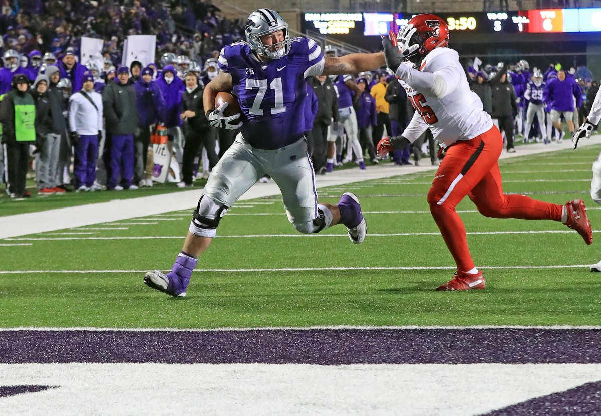MervKSU's tweet image. Remember when @Dalton_Risner66 scored a touchdown and they called it back on some BS?