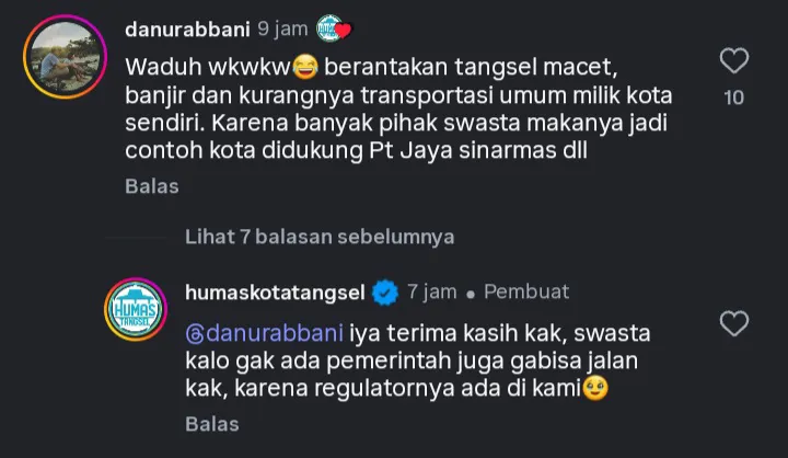 Dengan sadar &amp; bangga akun resmi menjawab seperti ini 🤡