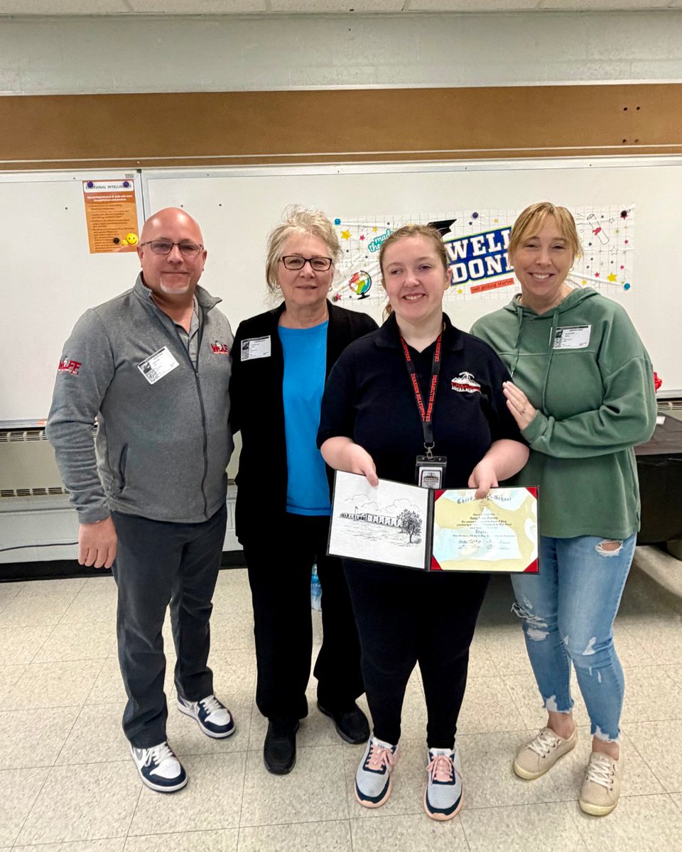 ChardonSchools's tweet photo. Chardon Schools is proud to recognize the very first program graduate – Emily Doolittle!
Please join us in congratulating Emily and wishing her the best in her future endeavors!
#WeAreChardon #TopperUp https://t.co/cUbAV9968t