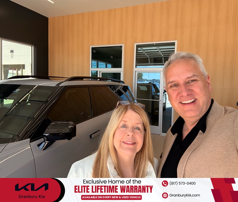 KiaGranbury's tweet image. Another happy driver hits the road! Lori is cruising in style with a new #Kia from James Seale at Granbury Kia! #NewCar GranburyKia.com