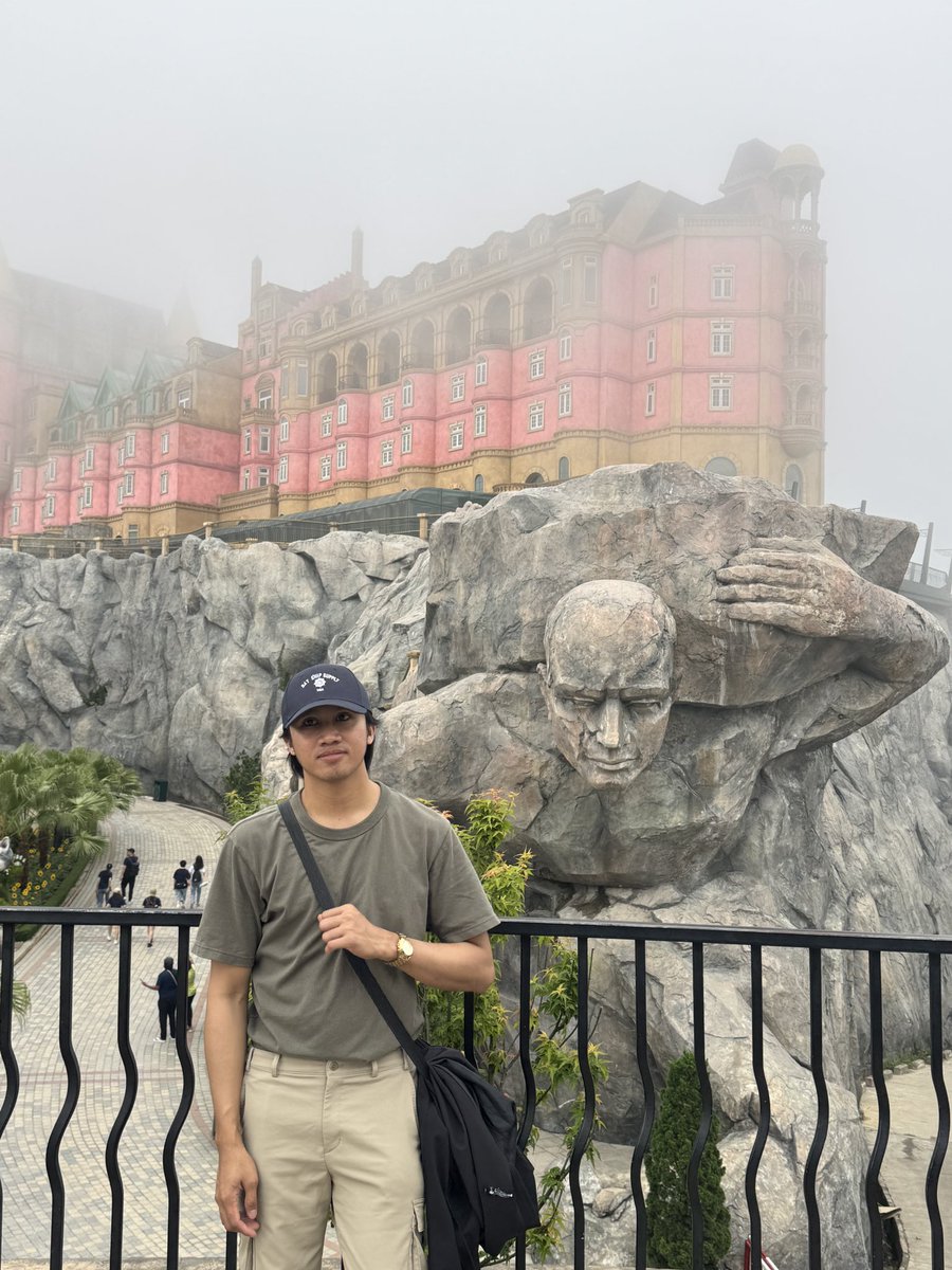 itzmebigman's tweet photo. Ba Na Hills 💚🔥 https://t.co/l4sNrk5RYV