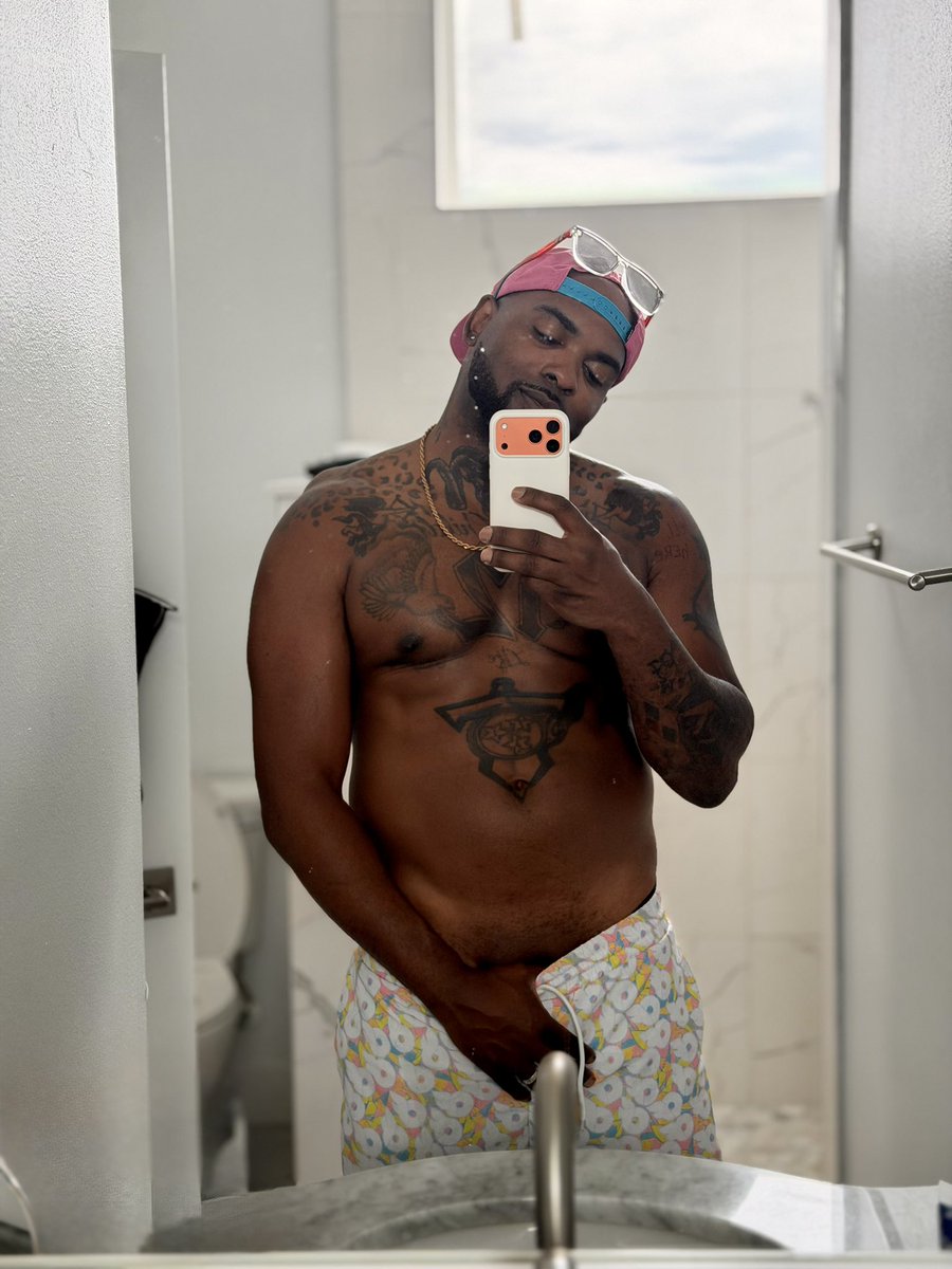 Chocolate Reign tweet media