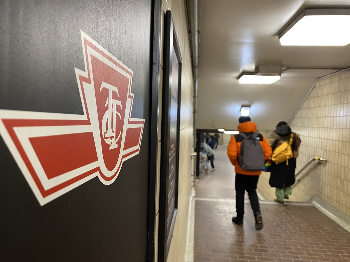 PadovaniSandra's tweet image. Autre annonce pour l'Ontario : 
De nouvelles mesures seront mises en place contre la consommation de drogues illicites dans les transports en commun. Les constables spéciaux de @Metrolinx, @TTChelps, @OC_Transpo pourront désormais procéder à des arrestations. 
#onfr #onpoli