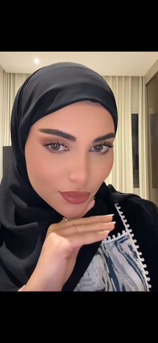 werd1541's tweet photo. وش تحس ريحت كلوتها ؟ 😵‍💫😵‍💫😭 https://t.co/GgbDxwUtxN