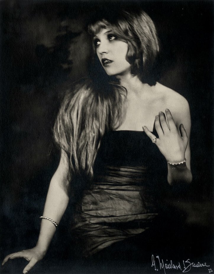Noirchick In Old Hollywood tweet media