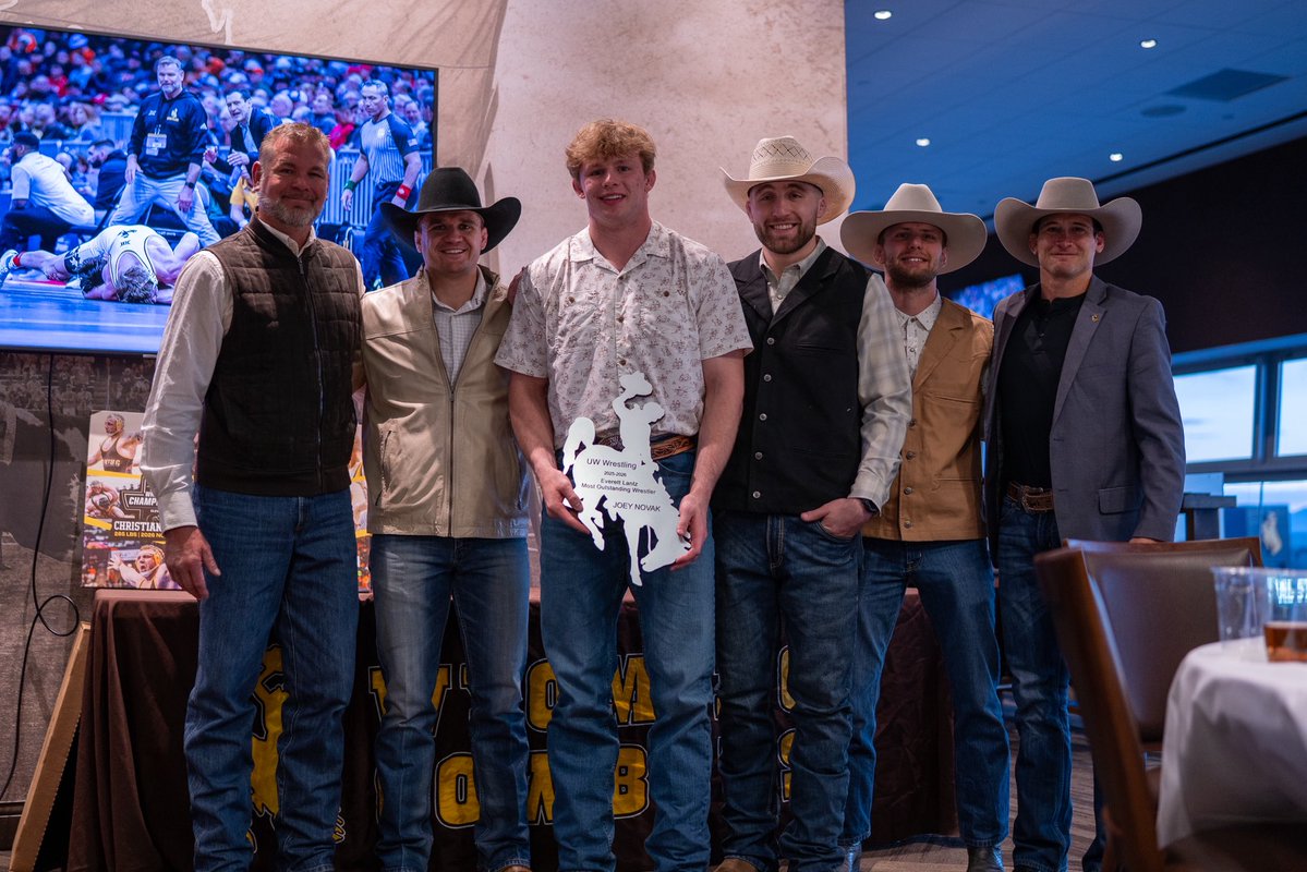Wyoming Cowboy Wrestling tweet media