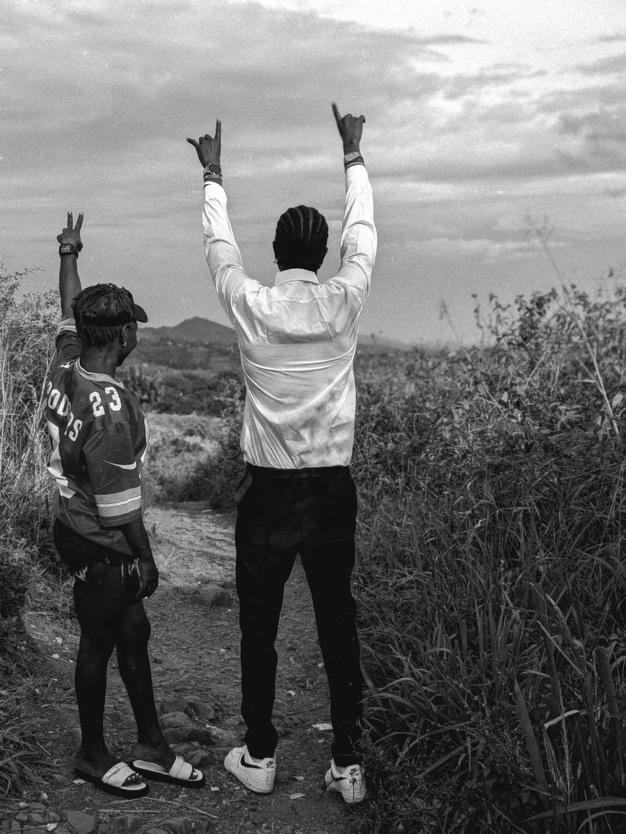 JayharrybouiEsb's tweet photo. BABY movie BTS photos. 🥶 https://t.co/BxStLUI64K