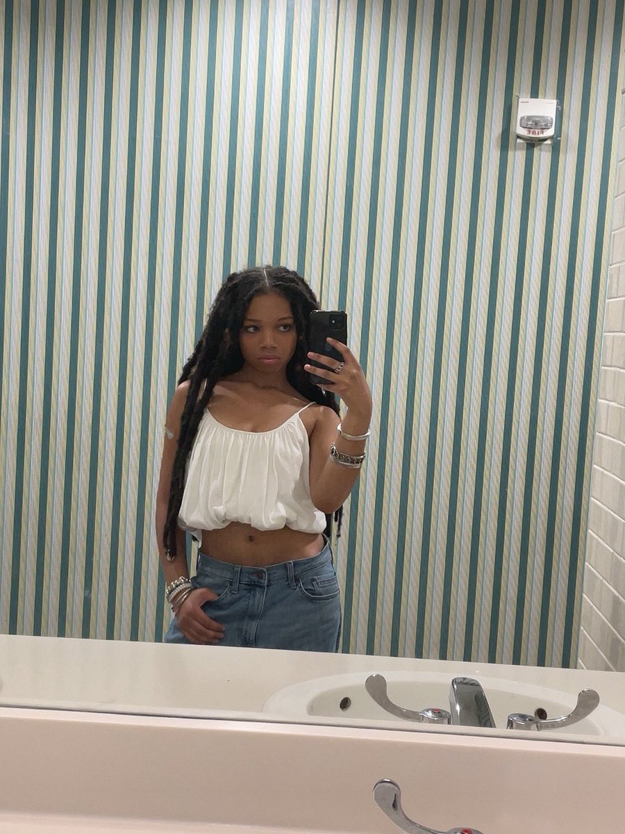 rio 🤍 findom tweet media