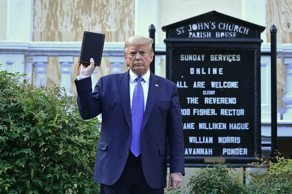 Rolling Stone tweet media
