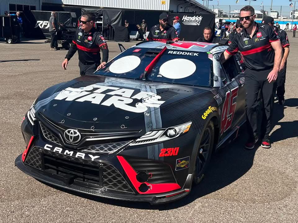 r/NASCAR on Reddit tweet media