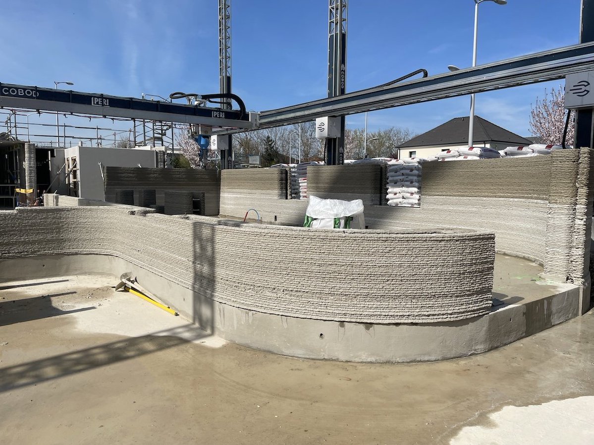 The ViliaSprint² project in France is Europe's largest 3D printed multi-family building, featuring 800 m² of space and completed 50% faster than conventional methods. While distinct from the single unit, record setting 3D printed villas in Dubai and Saudi Arabia, this project