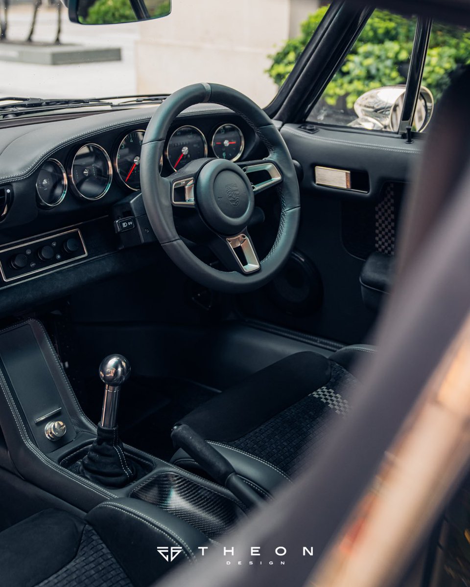 TheonDesign's tweet image. Theon interiors are developed with a level of care that naturally takes time.

We consider not just how it looks on day one, but also how it'll feel after years behind the wheel, and how it wears over time.

#Theon #TheonDesign #InteriorDesign #Porsche911 #AirCooled