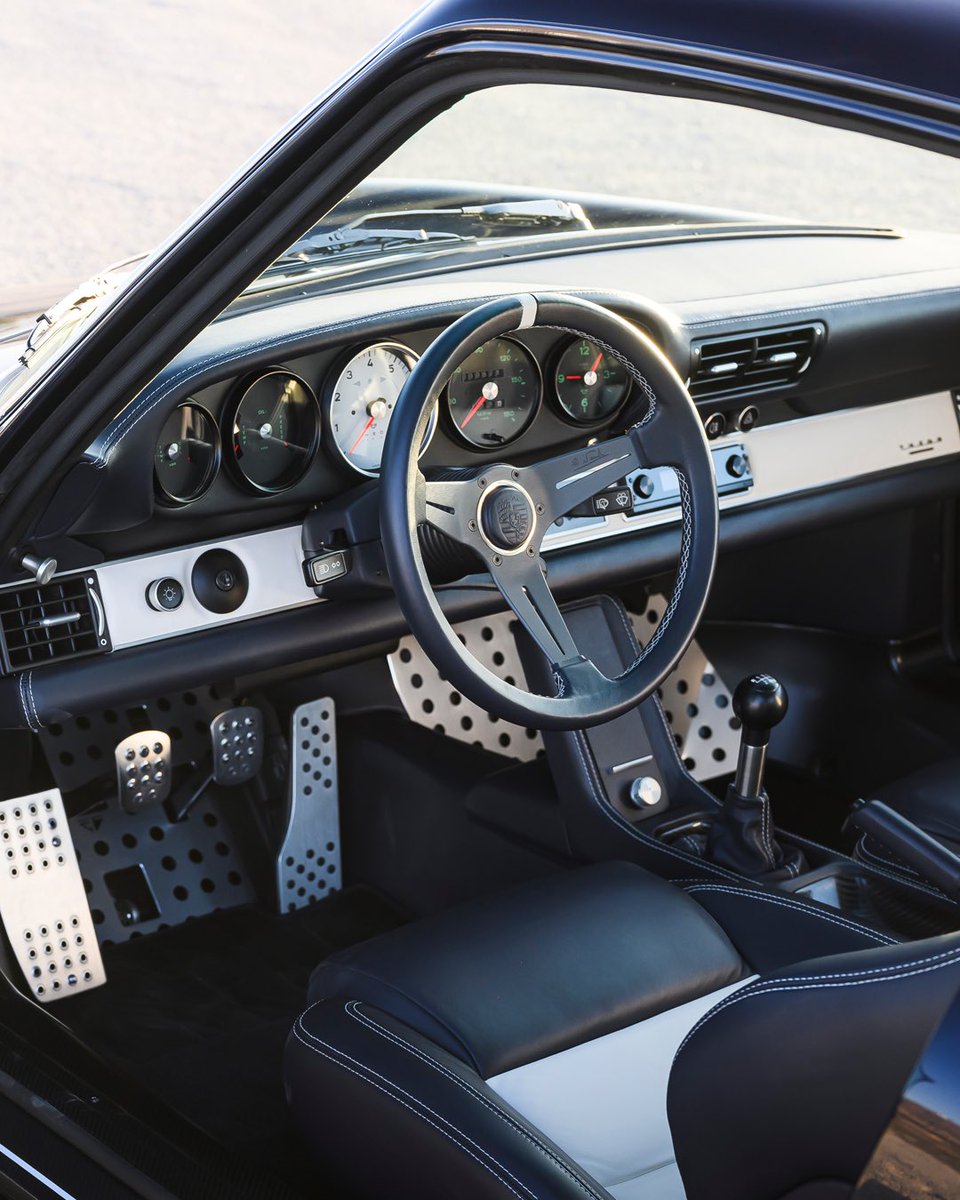 TheonDesign's tweet image. Theon interiors are developed with a level of care that naturally takes time.

We consider not just how it looks on day one, but also how it'll feel after years behind the wheel, and how it wears over time.

#Theon #TheonDesign #InteriorDesign #Porsche911 #AirCooled