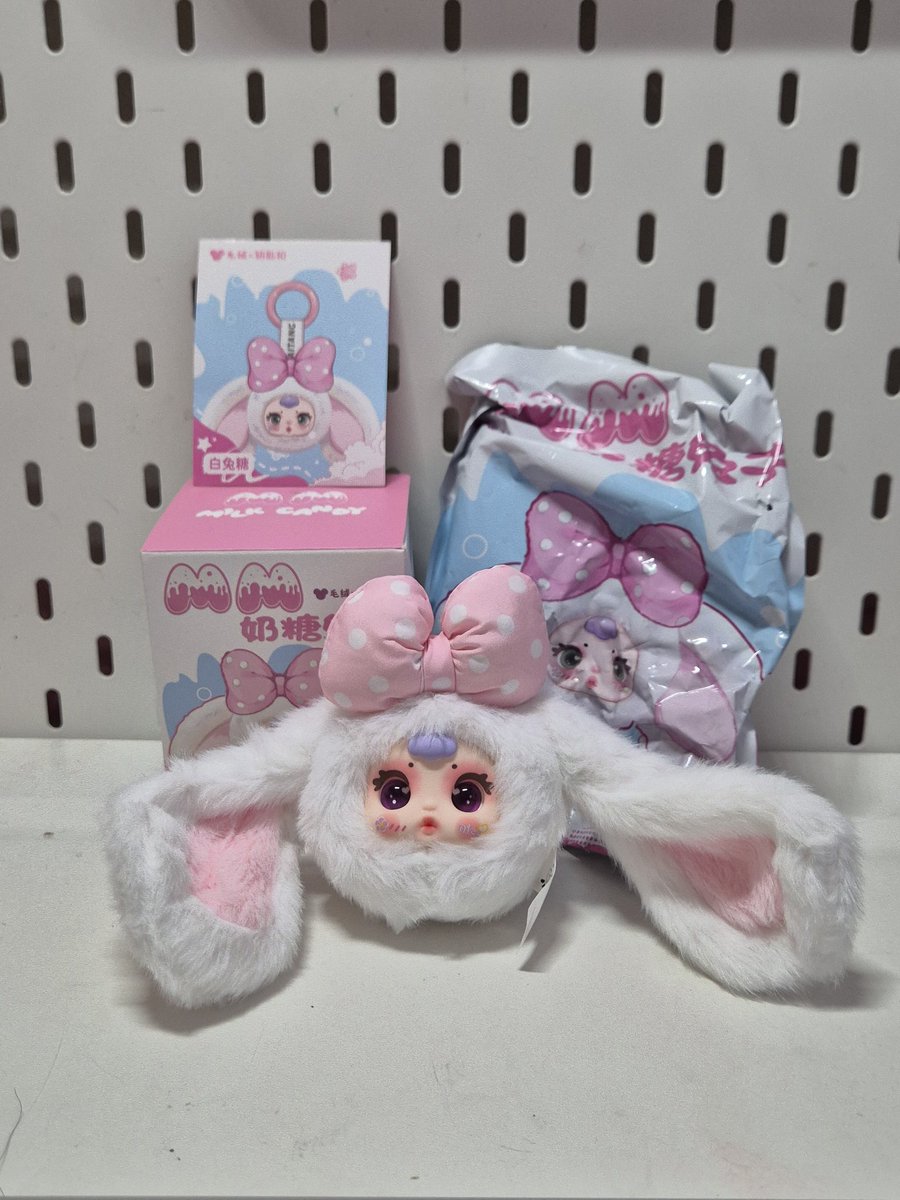 WTS MM Bunny V2 (Milk Candy)
- 70k aja yaa, dom Tangerang