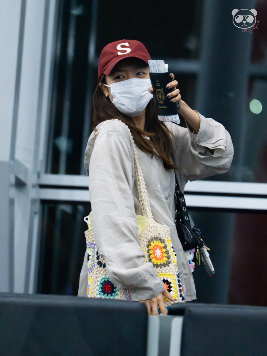 littlepanda0419's tweet photo. 260504     
KUL 출국   
-
@APINKKNJ
#에이핑크 #Apink #김남주 #남주 #NamJoo https://t.co/HlUa92jQjO